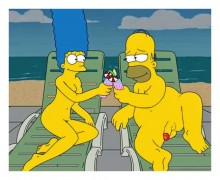 Marge Simpson naked for fans : Marge Simpson 